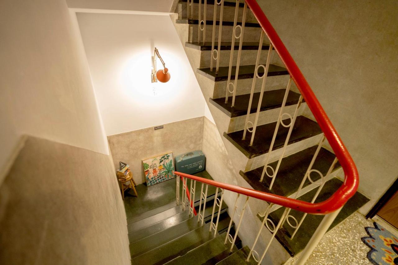 Lento Hostel Tainan Exterior photo